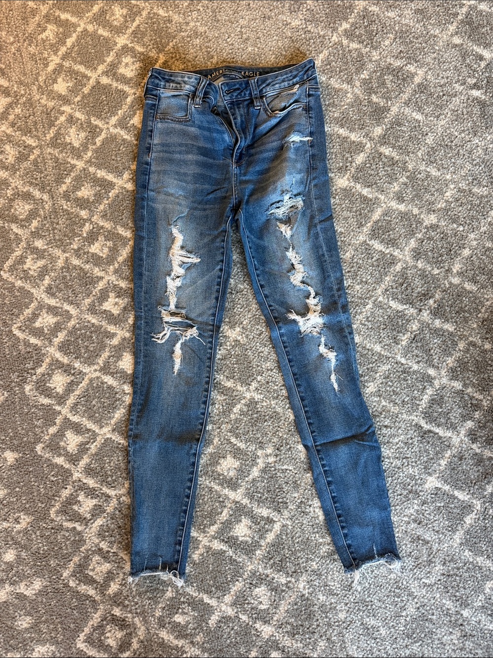 American Eagle Outfitters Distressed Dark Blue Skinny Jeans